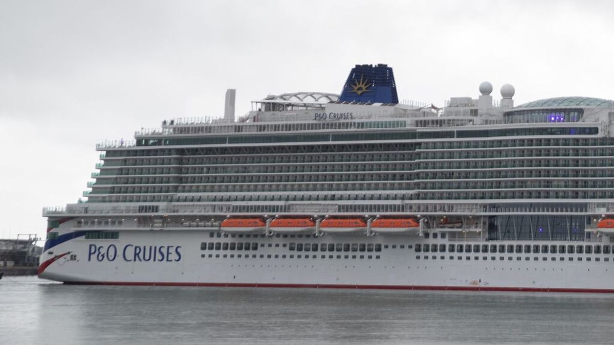 Málaga recibe este jueves a 4.500 turistas de cuatro cruceros, el mayor desembarco desde el inicio de la pandemia Málaga recibe este jueves a 4.500 turistas de cuatro cruceros, el mayor desembarco desde el inicio de la pandemia