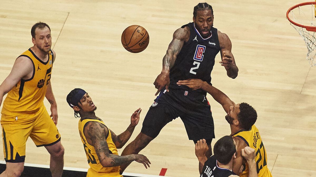 Los jugadores de la NBA no vacunados perderán parte de su salario Los jugadores de la NBA no vacunados perderán parte de su salario
