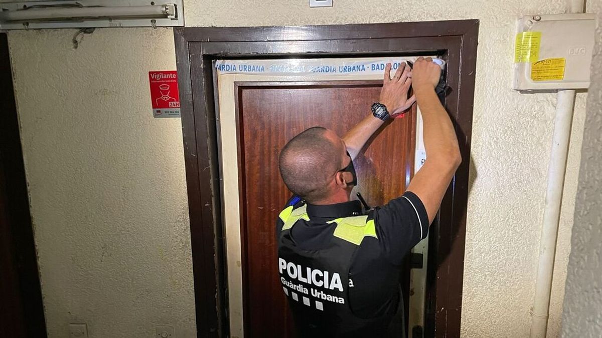 Siete detenidos por una presunta violación grupal en un piso ocupado de Badalona Siete detenidos por una presunta violación grupal en un piso ocupado de Badalona