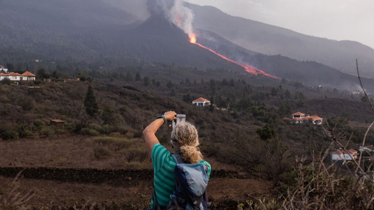 Varios jóvenes de La Palma cuentan cómo están viviendo la erupción del volcán