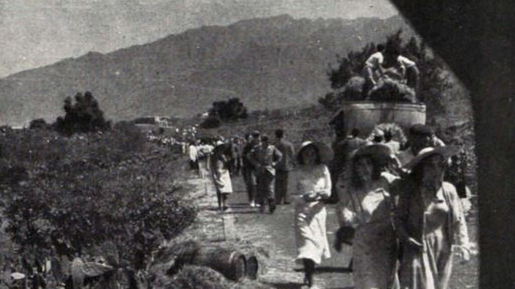 Palmeros tras la erupción del volcán de San Juan en 1949