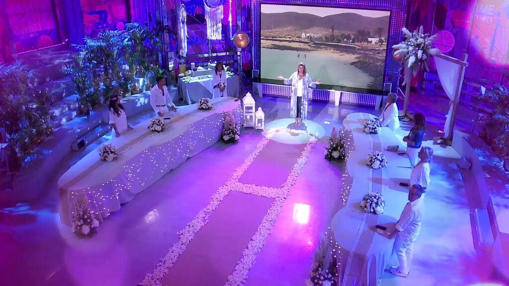 'Sálvame' se viste de blanco para celebrar la boda de Anabel Pantoja