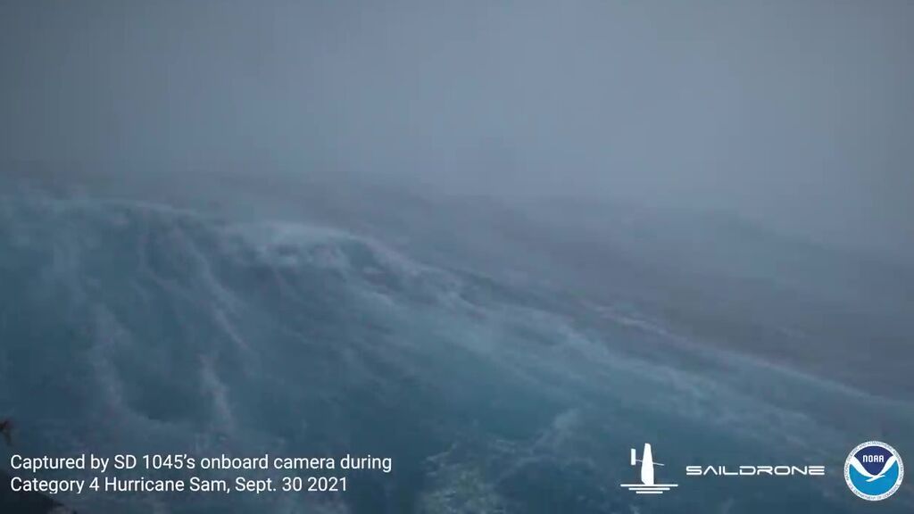Graban por primera vez el interior de un gran huracán en el océano
