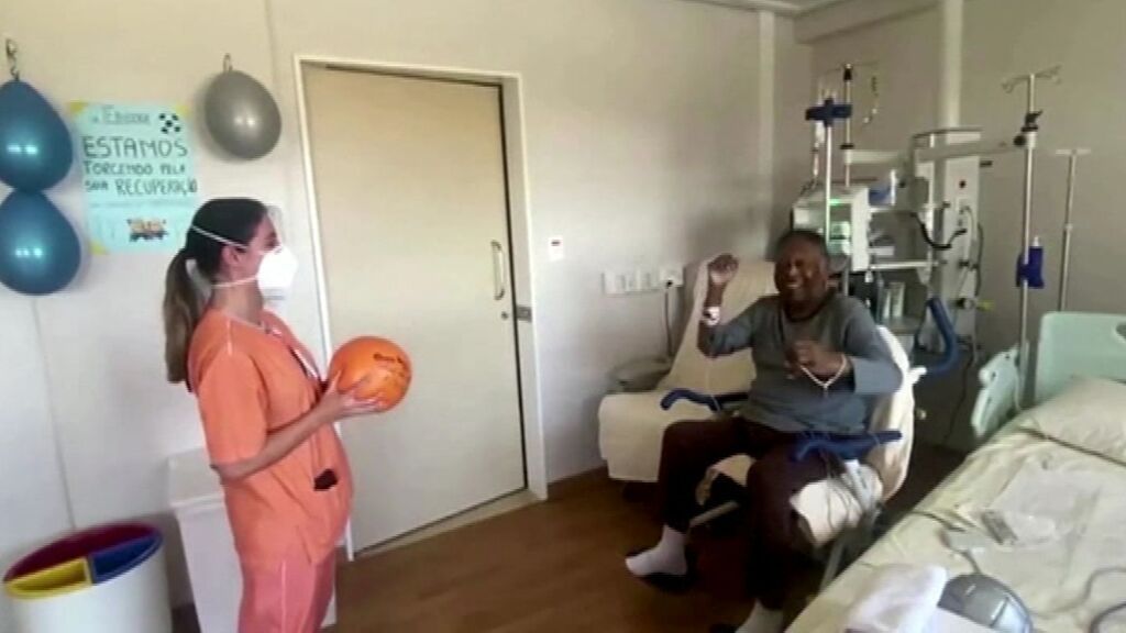 Pelé sale del hospital tras un mes ingresado por un tumor en el colon pero recibirá quimioterapia