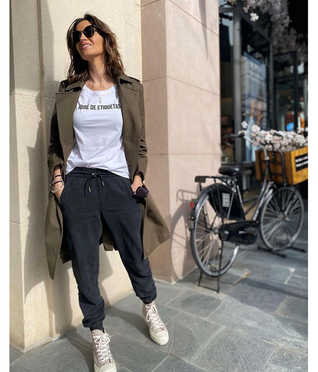 Sara Carbonero con parka ligera