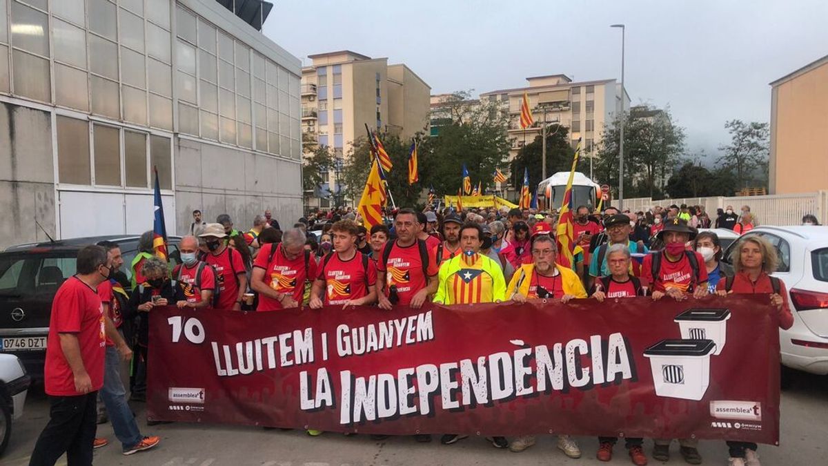 Miles de independentistas marchan en Girona, Lleida y Tarragona por el cuarto aniversario del 1-O