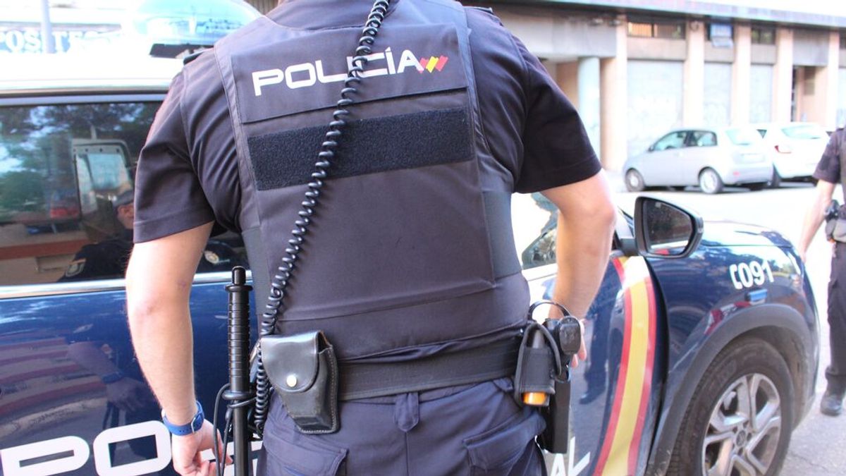 La policía busca al violador de una joven belga el pasado sábado en el barrio madrileño de Argüelles La policía busca al violador de una joven belga el pasado sábado en el barrio madrileño de Argüelles