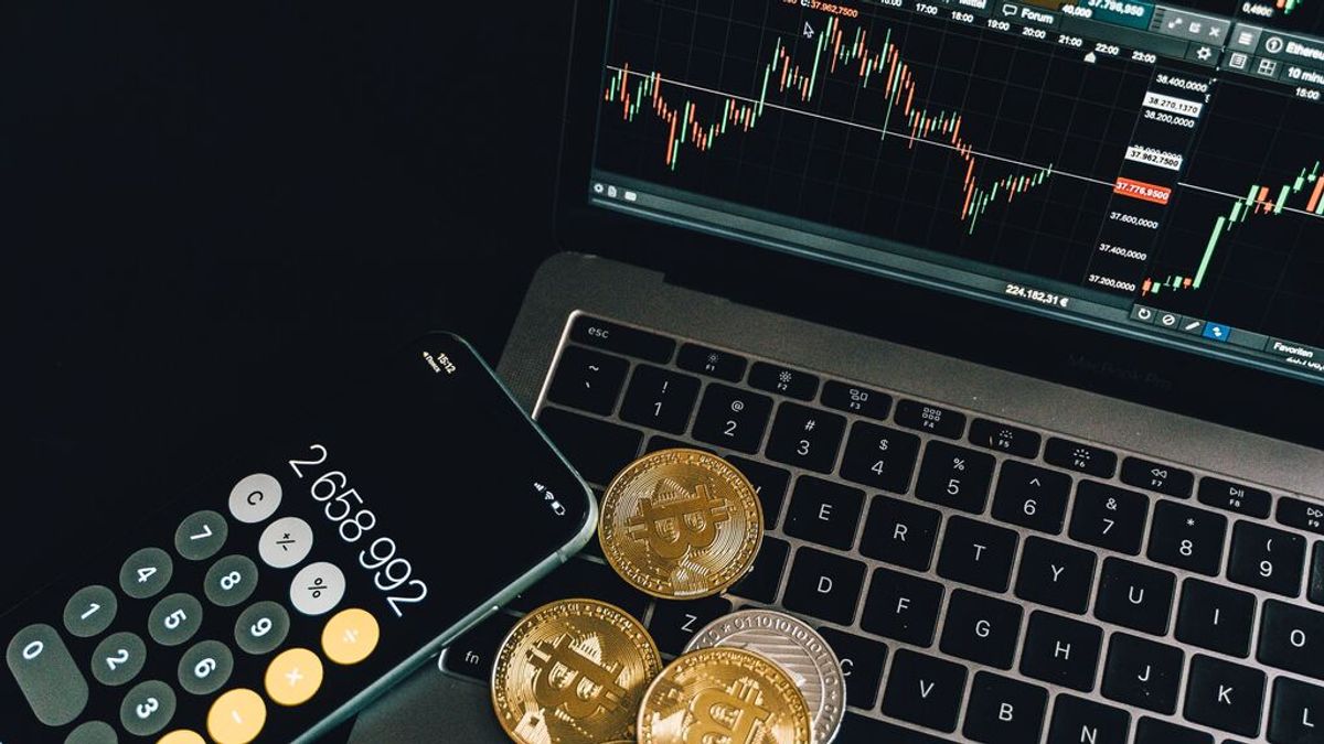 La CNMV pide a los 'influencers' responsabilidad a la hora de promover las criptomonedas La CNMV pide a los 'influencers' responsabilidad a la hora de promover las criptomonedas