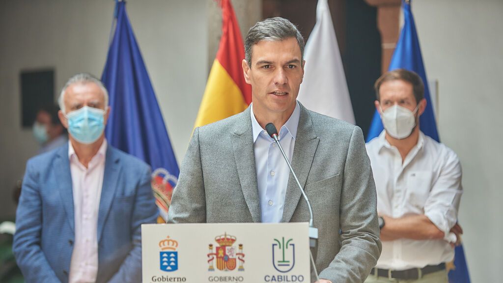 Pedro Sánchez anuncia un paquete de ayudas de 200 millones de euros para La Palma