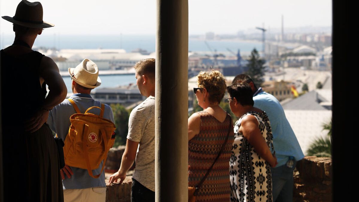España recibió 5,2 millones de turistas extranjeros en agosto, la mitad de un año sin covid España recibió 5,2 millones de turistas extranjeros en agosto, la mitad de un año sin covid