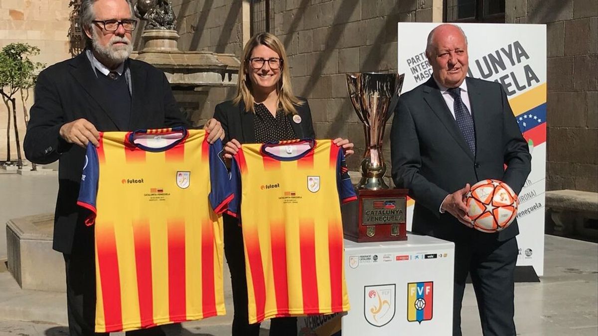 Puigdemont quiso convertir en catalana la selección de fútbol de Islas Feroe Puigdemont quiso convertir en catalana la selección de fútbol de Islas Feroe