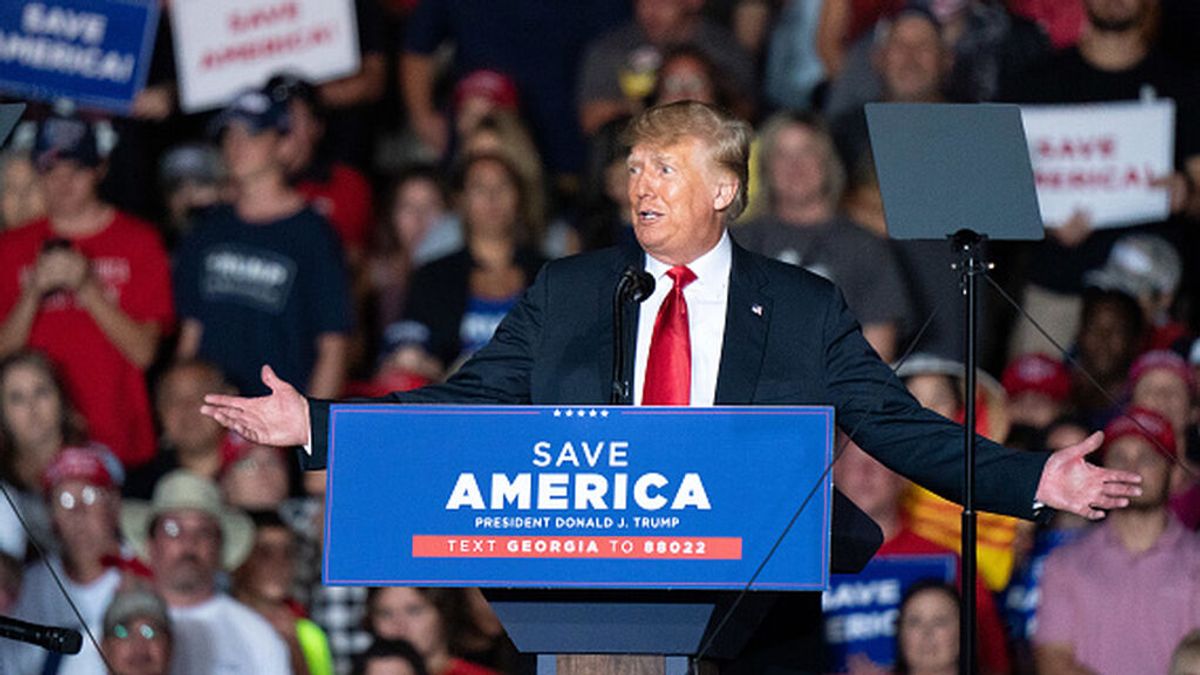 Trump aprovecha la debilidad de Biden para volver al ruedo mediático Trump aprovecha la debilidad de Biden para volver al ruedo mediático