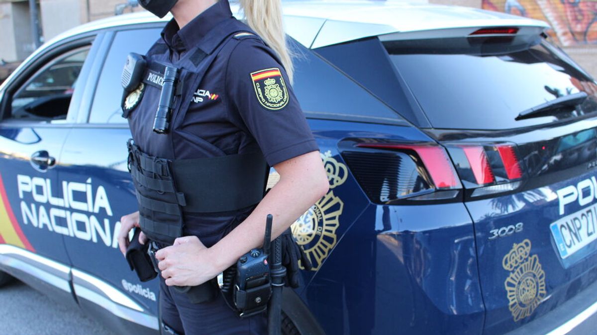 La Policía Nacional detiene a un hombre por no devolver a su hija de año y medio a su madre La Policía Nacional detiene a un hombre por no devolver a su hija de año y medio a su madre