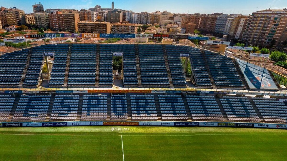 Inspeccionan las instalaciones del Lleida Esportiu por supuesto fraude en la rescisión de contratos del club de fútbol Inspeccionan las instalaciones del Lleida Esportiu por supuesto fraude en la rescisión de contratos del club de fútbol