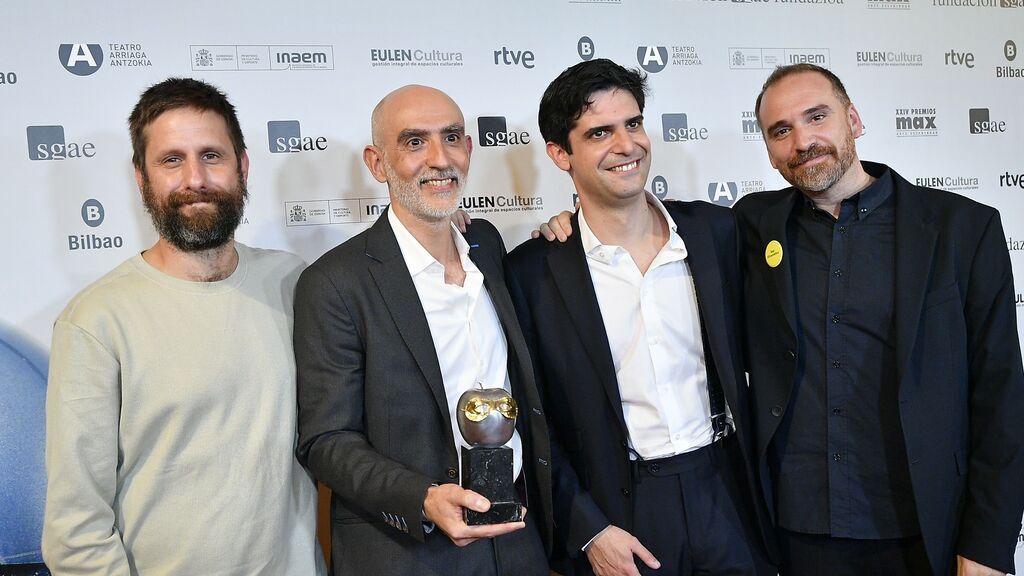 La obra 'El bar que se tragó a todos los españoles', consigue Premio Max Mejor Espectáculo