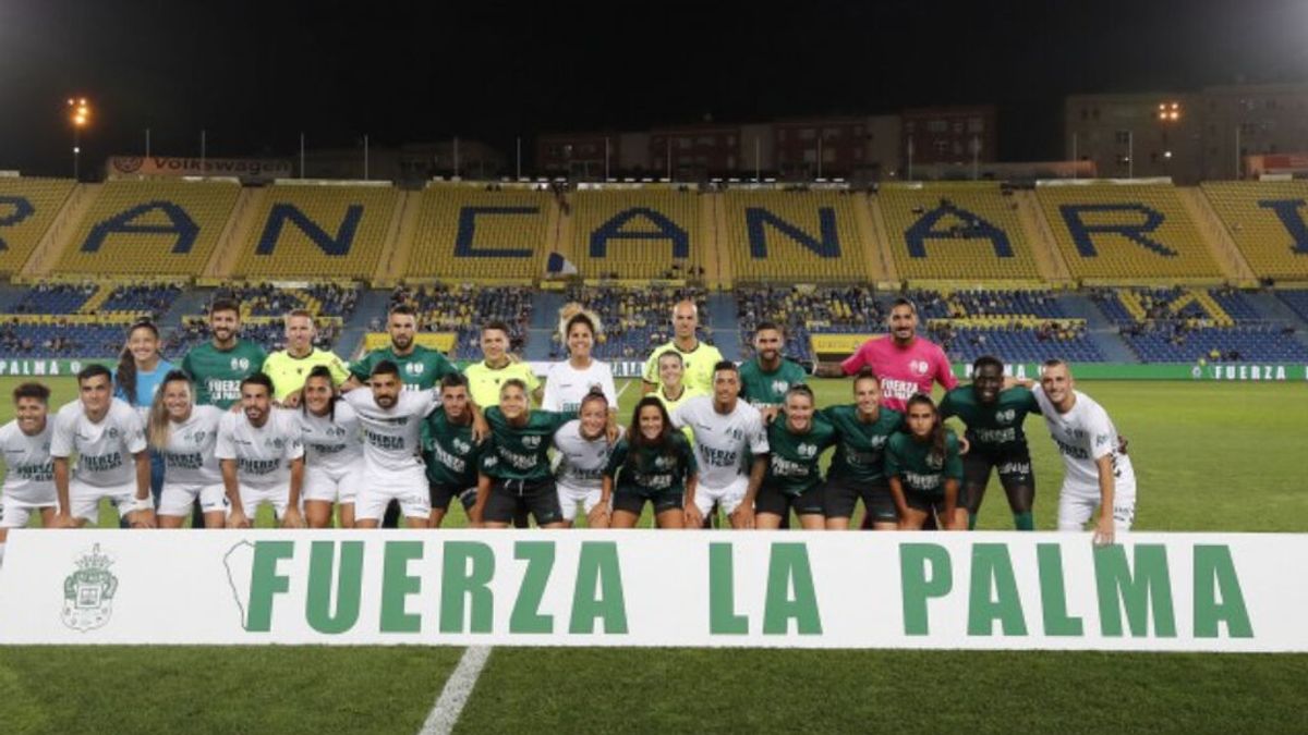 El deporte canario une fuerzas para los afectados de La Palma en el primer partido profesional de fútbol mixto El deporte canario une fuerzas para los afectados de La Palma en el primer partido profesional de fútbol mixto