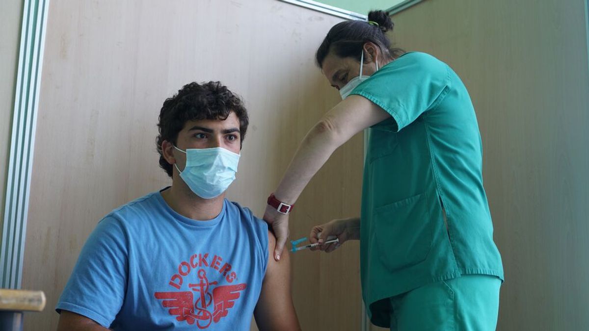 Los equipos de vacunación contra el coronavirus de Valencia reciben la Alta Distinción de la Generalitat Los equipos de vacunación contra el coronavirus de Valencia reciben la Alta Distinción de la Generalitat