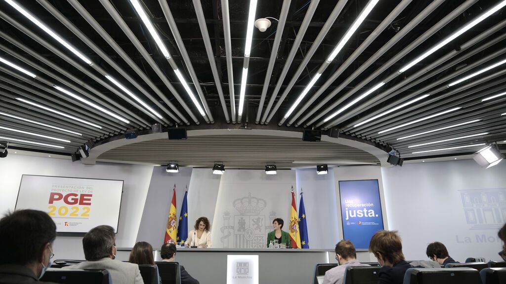 María Jesús Montero, sobre las becas a opositores en la carrera judicial
