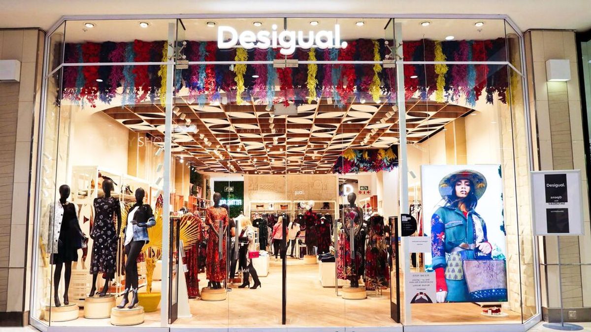 El 86% de la plantilla de Desigual vota a favor de la jornada laboral de cuatro días El 86% de la plantilla de Desigual vota a favor de la jornada laboral de cuatro días