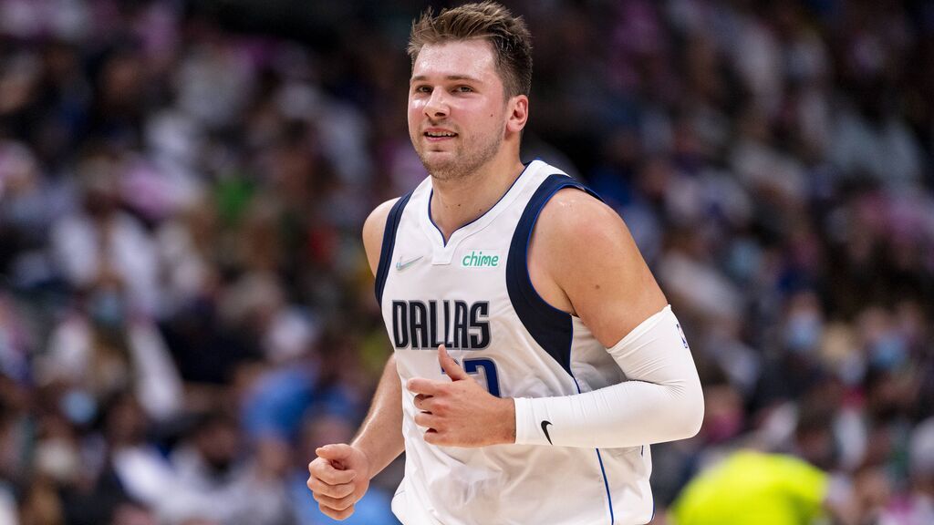 Luka Doncic, 19 puntos en su primer partido de pretemporada.