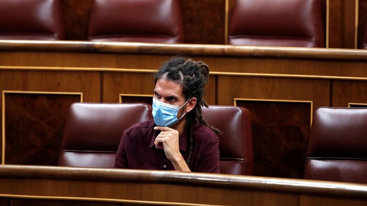 Rodríguez y Podemos se revuelven contra la sentencia: denuncian que se le ha condenado sin pruebas y cargan contra la justicia Rodríguez y Podemos se revuelven contra la sentencia: denuncian que se le ha condenado sin pruebas y cargan contra la justicia
