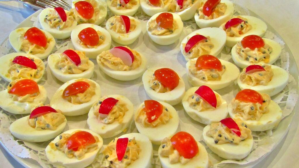 Huevos rellenos.