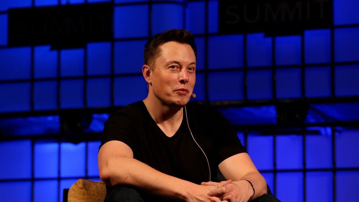Elon Musk y las 4 cualidades en las que se fija para contratar a un nuevo empleado