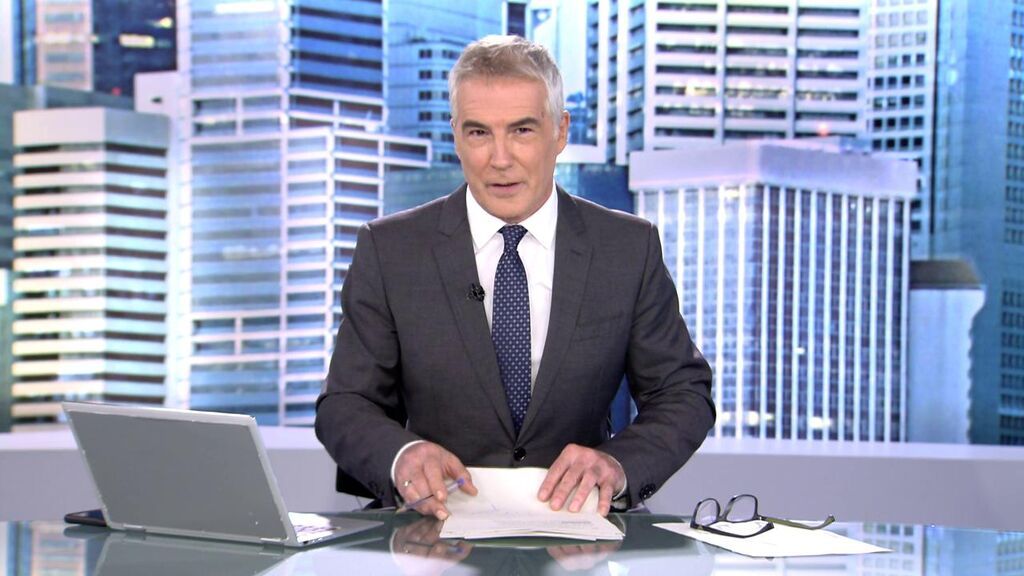 Con David Cantero Informativos Telecinco 2021 Mediodía 08/10/2021