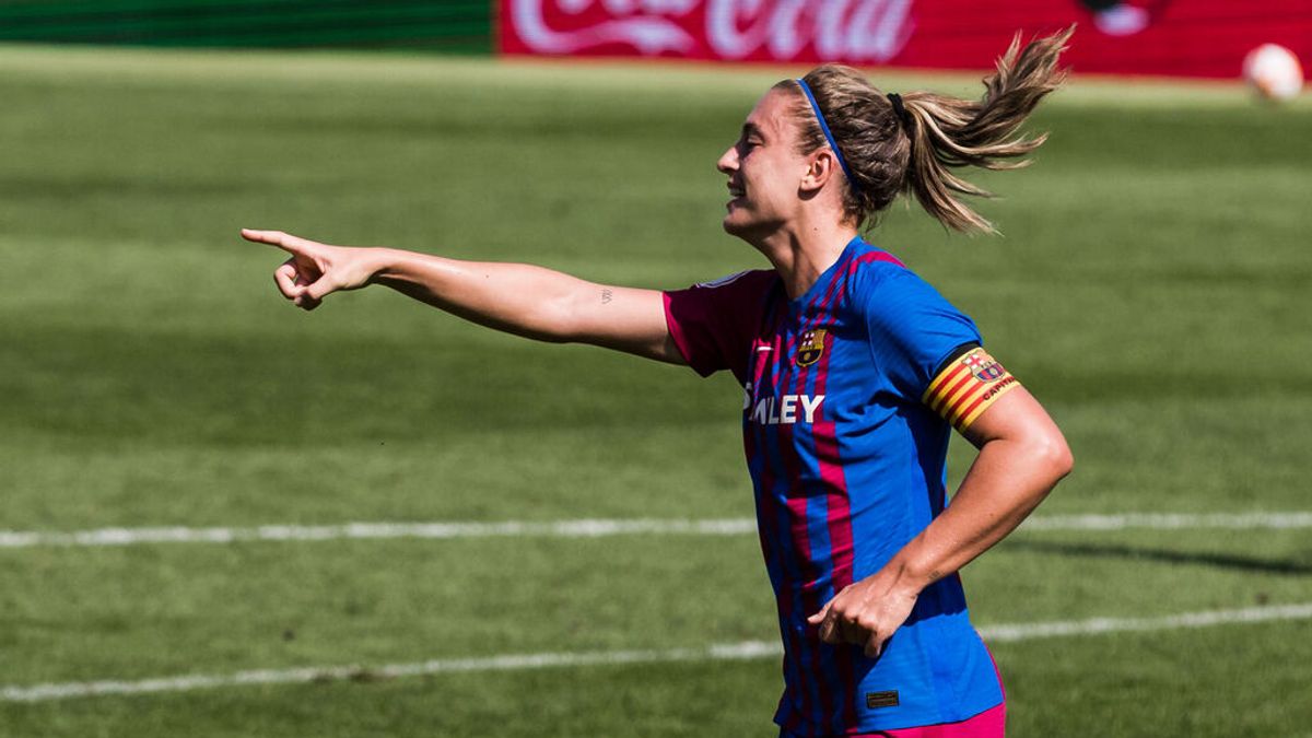 Cuatro españolas entre las nominadas al Balón de Oro Femenino Cuatro españolas entre las nominadas al Balón de Oro Femenino
