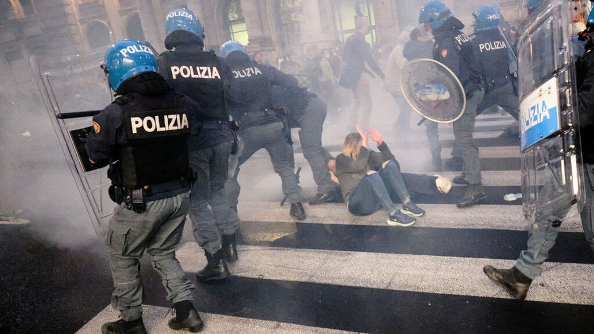Graves disturbios en Roma durante una manifestación contra el pasaporte COVID