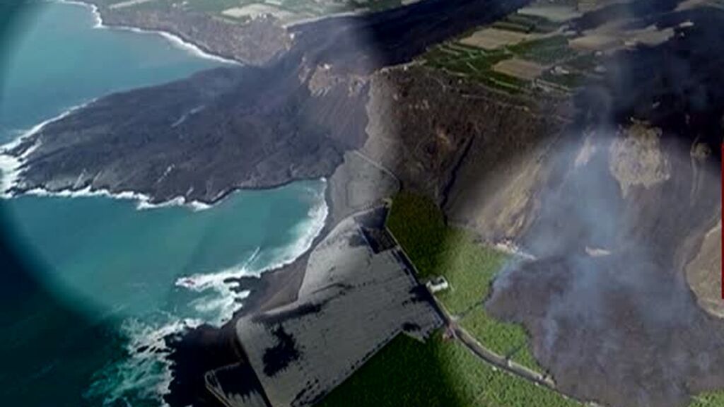 Preocupación en La Palma por las fajanas formadas por la lava, que no dejan de crecer