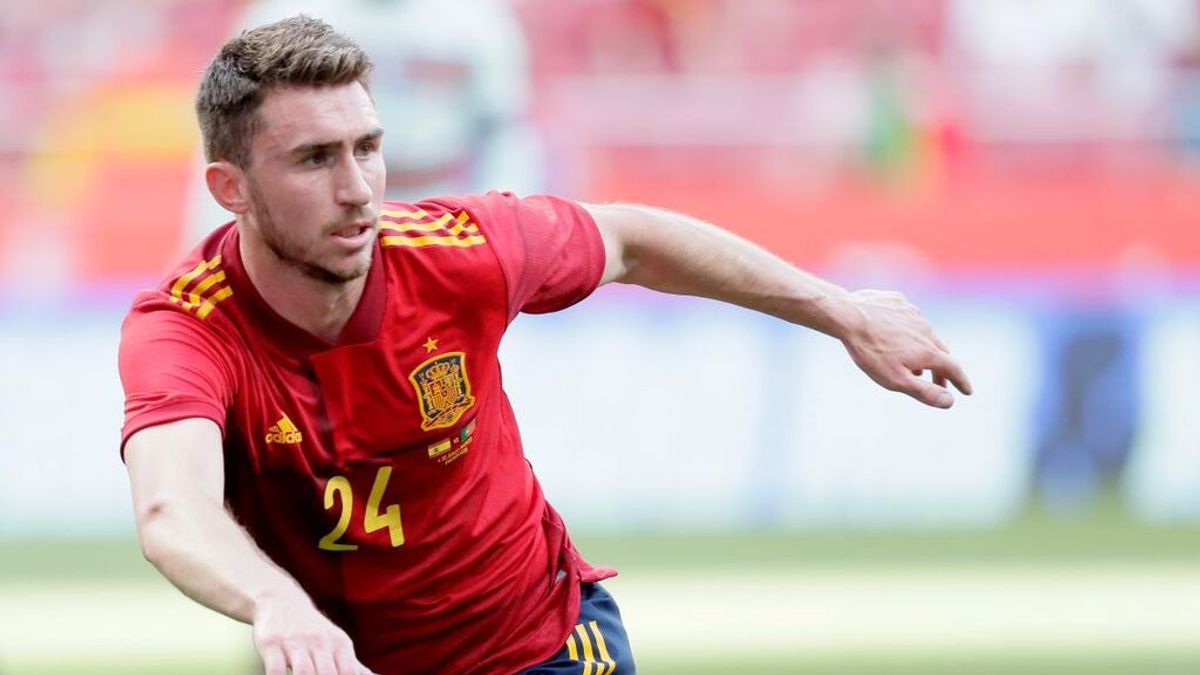 Laporte reconoce que los jugadores no entienden las normas arbitrales: "Cada árbitro las interpreta como quiere" Laporte reconoce que los jugadores no entienden las normas arbitrales: "Cada árbitro las interpreta como quiere"