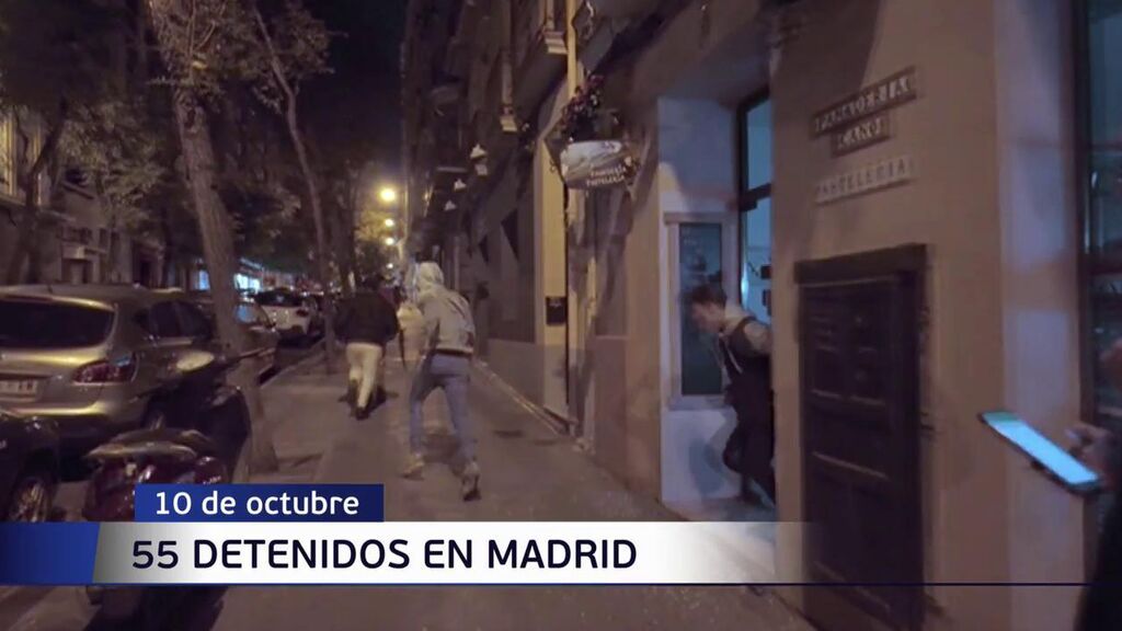 Detenidos 55 jóvenes en Madrid por altercados y robos en un macrobotellon en el parque del Oeste