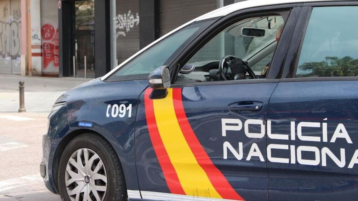 Detenidos tres hombres tras atropellar y agredir presuntamente a varios ciclistas en Gandía Detenidos tres hombres tras atropellar y agredir presuntamente a varios ciclistas en Gandía