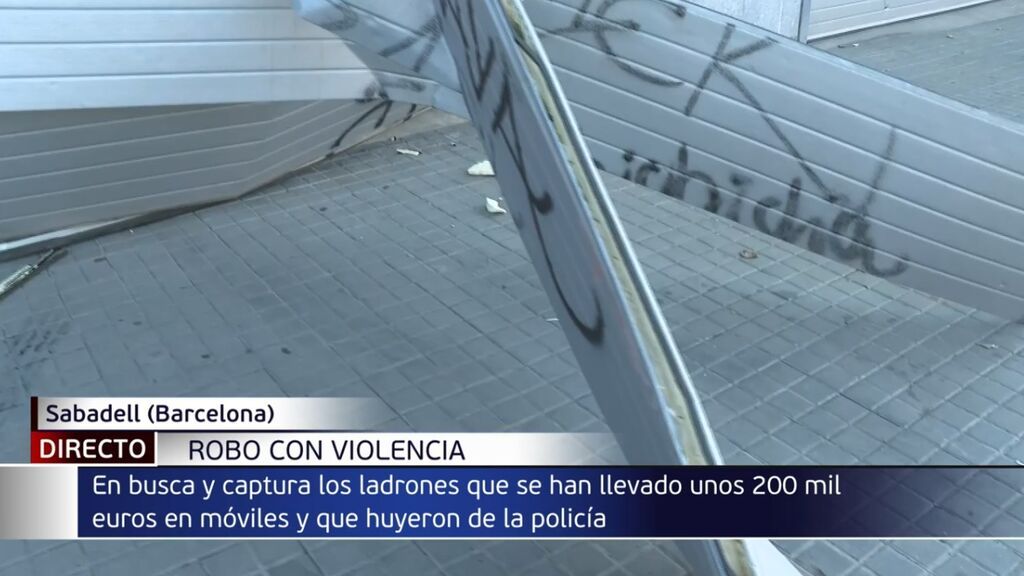 Persecución policial en Sabadell de película: los ladrones huyen ante la mirada de los agentes