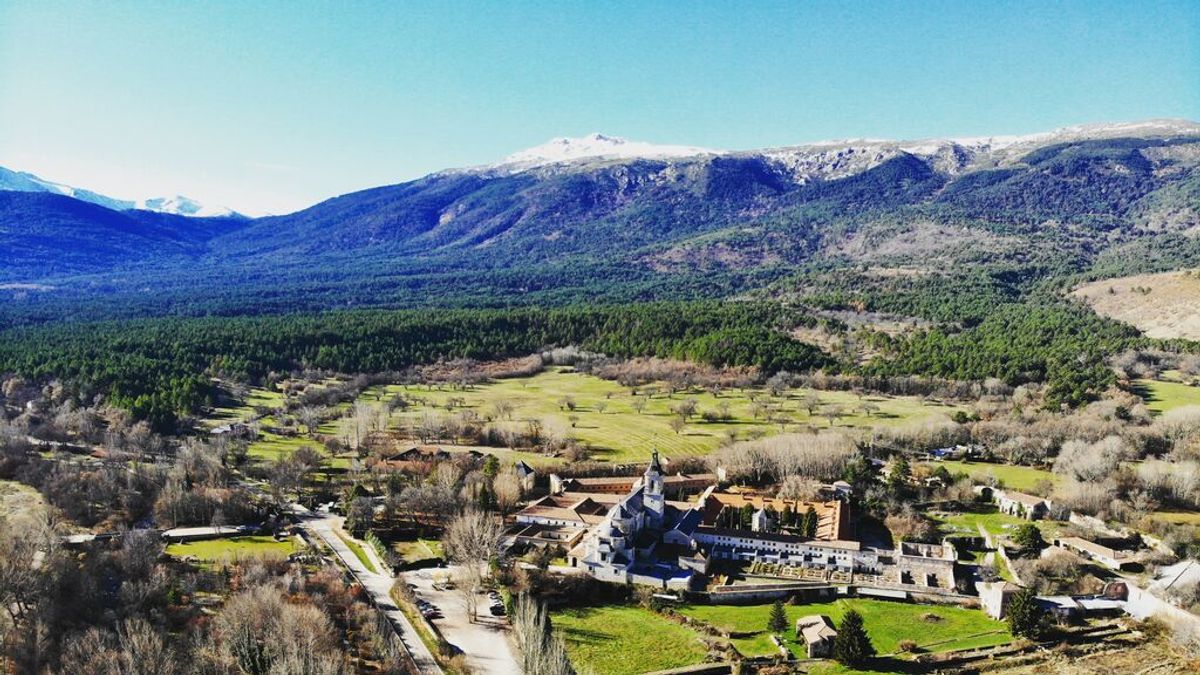 Monasterio_del_Paular,_Valle_del_Lozoya Monasterio_del_Paular,_Valle_del_Lozoya