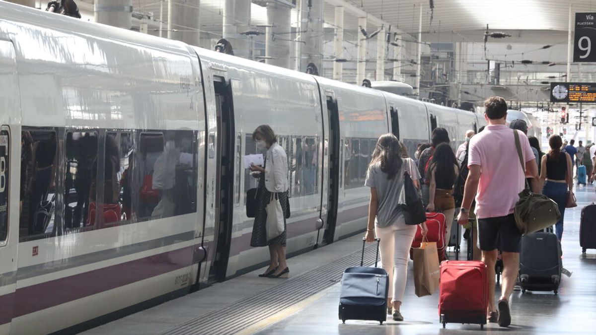 La Comisión Europea dará 60.000 bonos de tren a jóvenes para viajar por Europa La Comisión Europea dará 60.000 bonos de tren a jóvenes para viajar por Europa