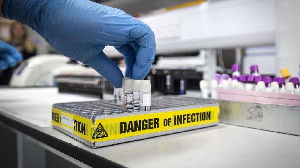 ¿Es posible infectarse de covid y gripe a la vez?