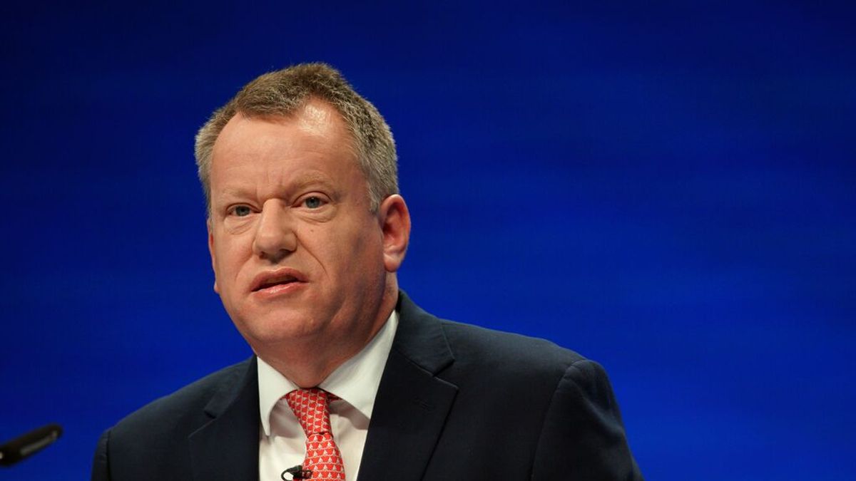 Londres desafía a la UE y pide un "nuevo" protocolo irlandés la víspera de que Bruselas proponga cambios Londres desafía a la UE y pide un "nuevo" protocolo irlandés la víspera de que Bruselas proponga cambios
