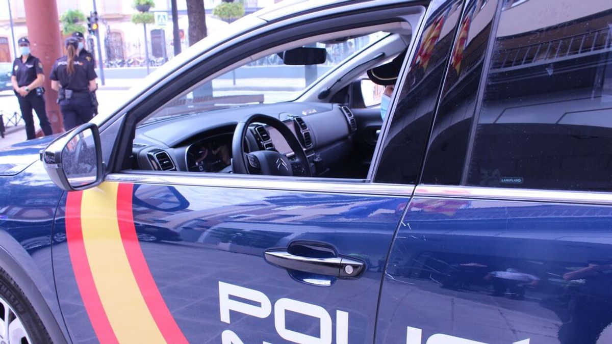 Detenido por agredir a su pareja, amenazarla con un cuchillo y dispararle con una escopeta de balines Detenido por agredir a su pareja, amenazarla con un cuchillo y dispararle con una escopeta de balines