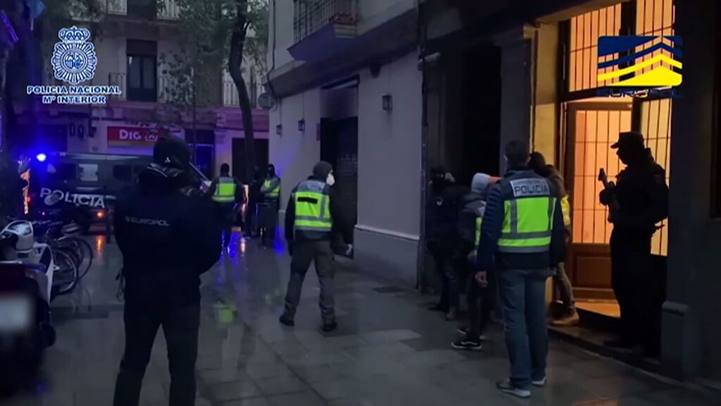Detenidos cinco presuntos yihadistas en Barcelona y Madrid que estaban preparándose para cometer atentados