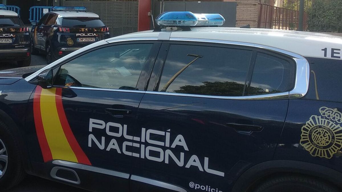 Dos jóvenes agreden sexualmente a una mujer en Valencia y la amenazan con publicar el vídeo de la violación