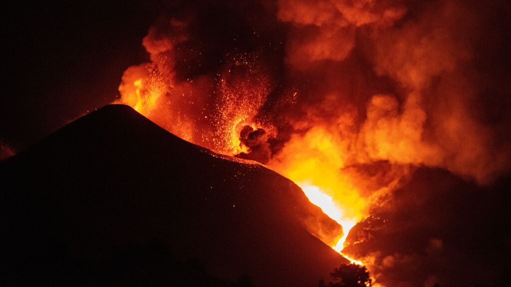 Las emisiones del volcán anuncian que seguirá activo bastante tiempo