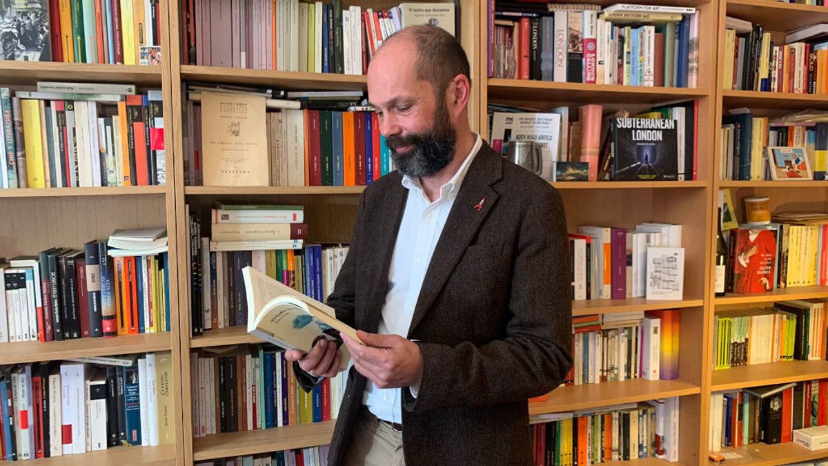 Xesús Fraga, Premio Nacional de Narrativa por su obra 'Virtudes (e misterios)' Xesús Fraga, Premio Nacional de Narrativa por su obra 'Virtudes (e misterios)'