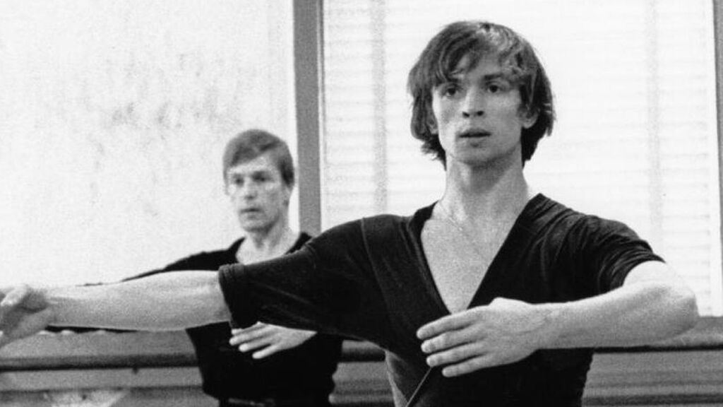 El bailarín contrajo la enfermedad cuando era joven.