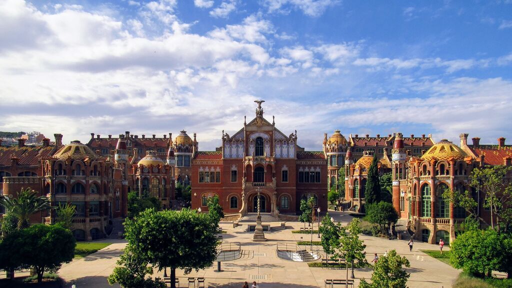 barcelona-g8cffb6997_1920