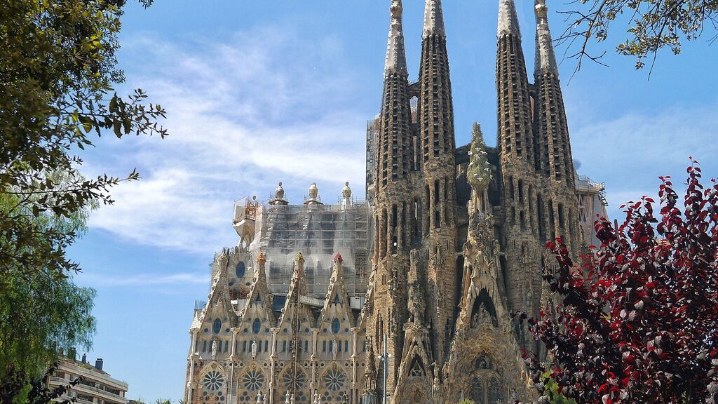 sagrada-familia-g07cf45674_1920