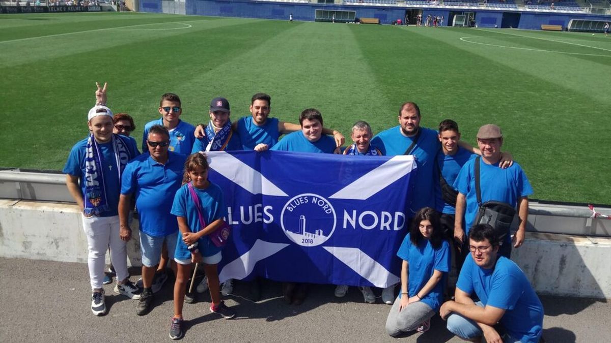 La peña de aficionados del Lleida Esportiu ayudará a la plantilla tras los impagos con la venta de lotería de Navidad La peña de aficionados del Lleida Esportiu ayudará a la plantilla tras los impagos con la venta de lotería de Navidad
