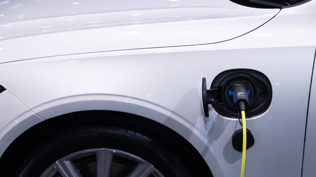 De qué variables depende el rendimiento de los coches eléctricos