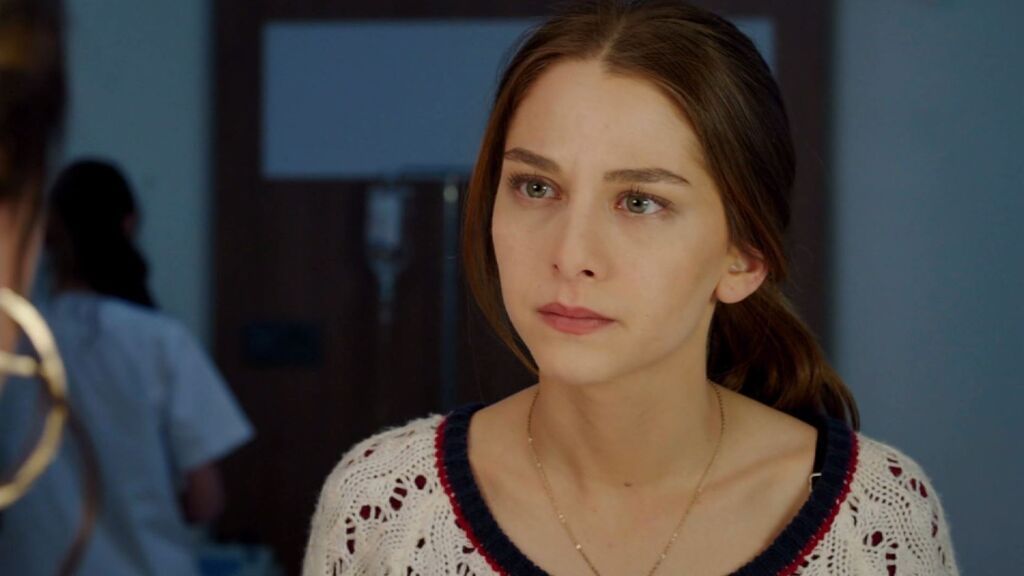 Bahar confiesa a Efsun que está enamorada de Ateş